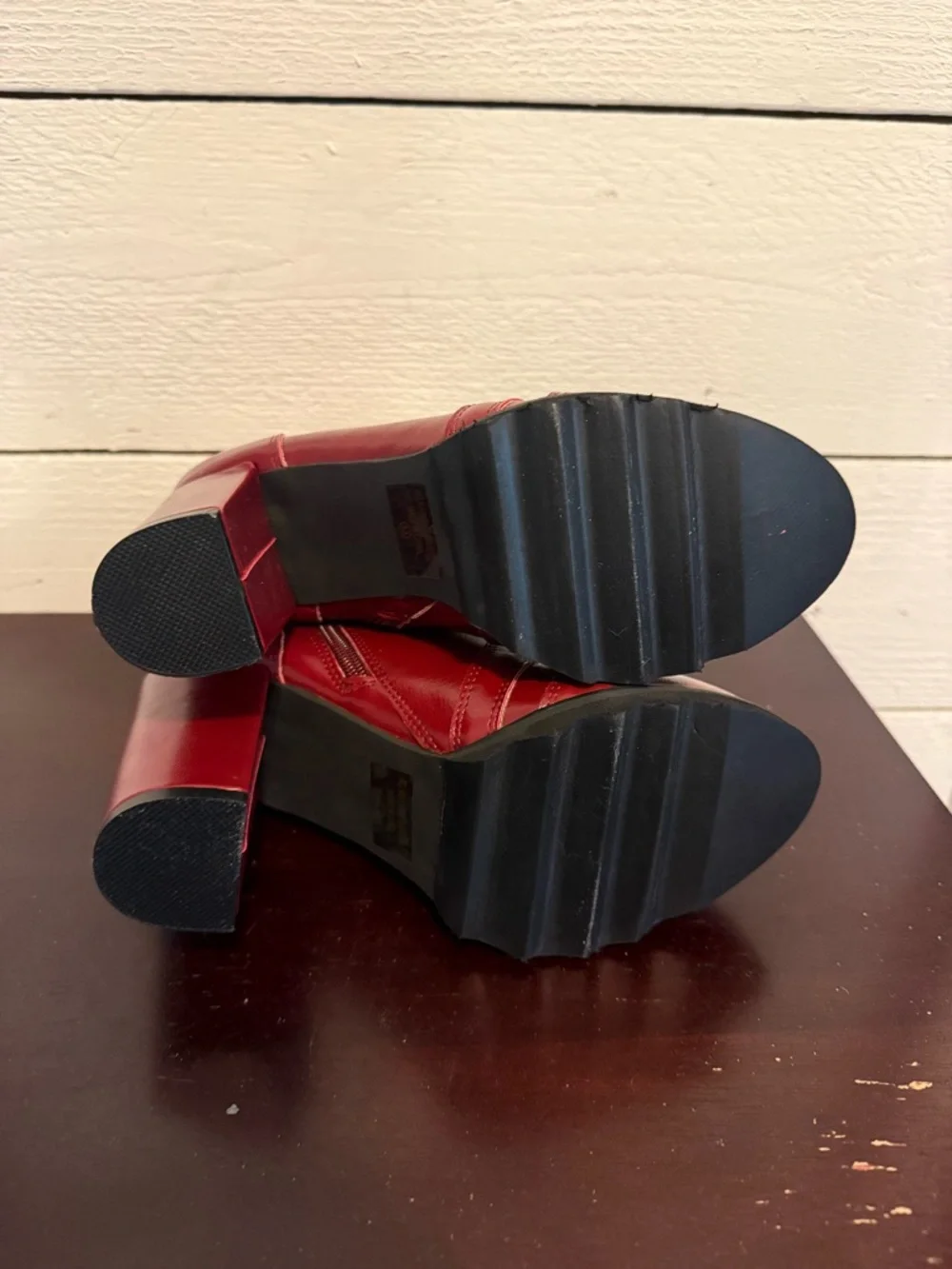 NIB Chase + Chloe Red Lace-Up Ankle Boots ❤️ Block Heel Combat Style Size 5.5